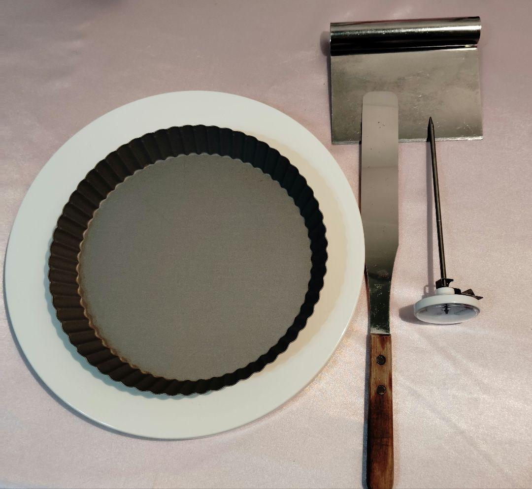 貝印　メランジュールロボ スタンドミキサー　おまけ付きスケッパー　タルト型