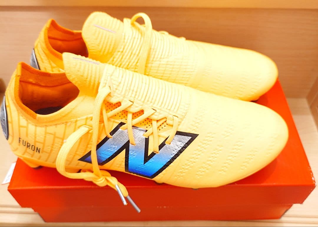 Furon v7+ Pro HG（2Eモデル）オレンジ　サイズ27.5cm