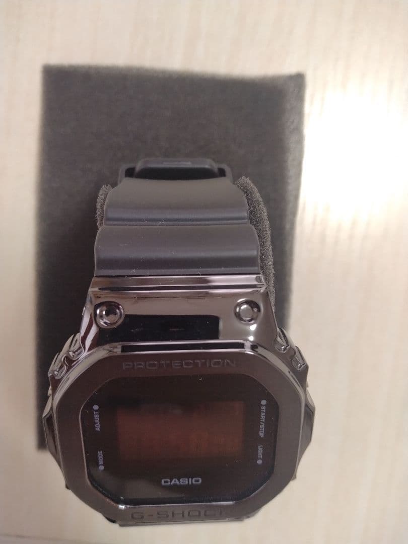 （76）【極美品】G-SHOCK GM-5600B ブラック　デジタル