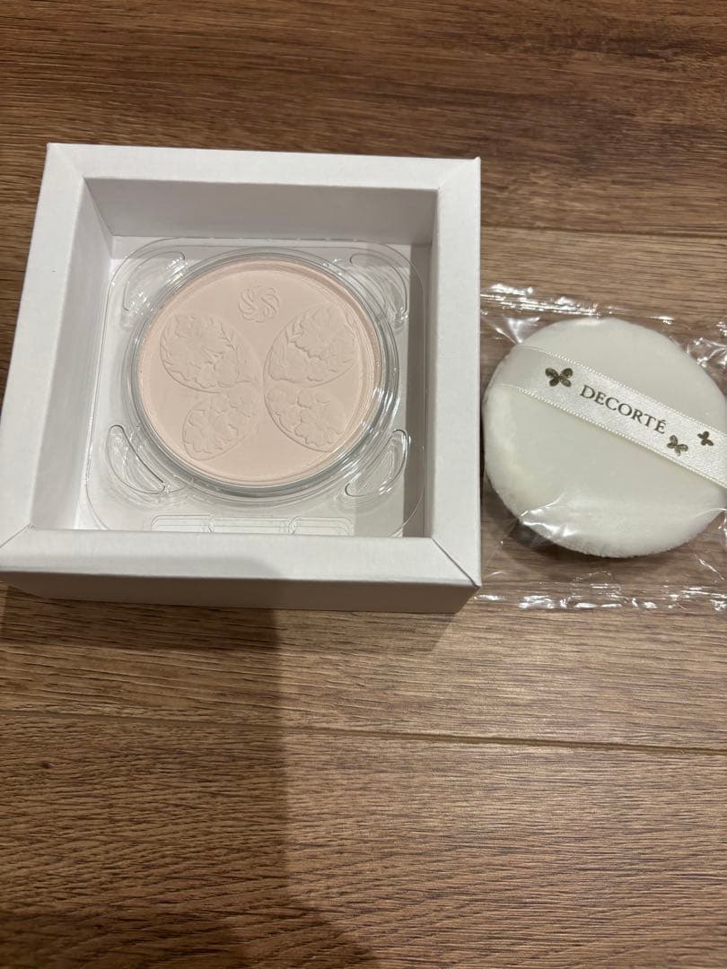 コスメデコルテ　ワンダース　コレクション　フェイスパウダーXV　2025年