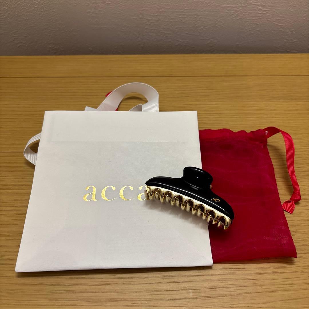 ACCA ブラック ヘアクリップ