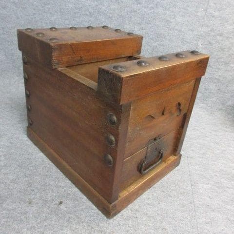 時代物木製欅製銭箱 [B26976]