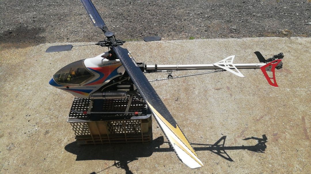 ヒロボー　シャトルスカディ　Evo　フタバT8J