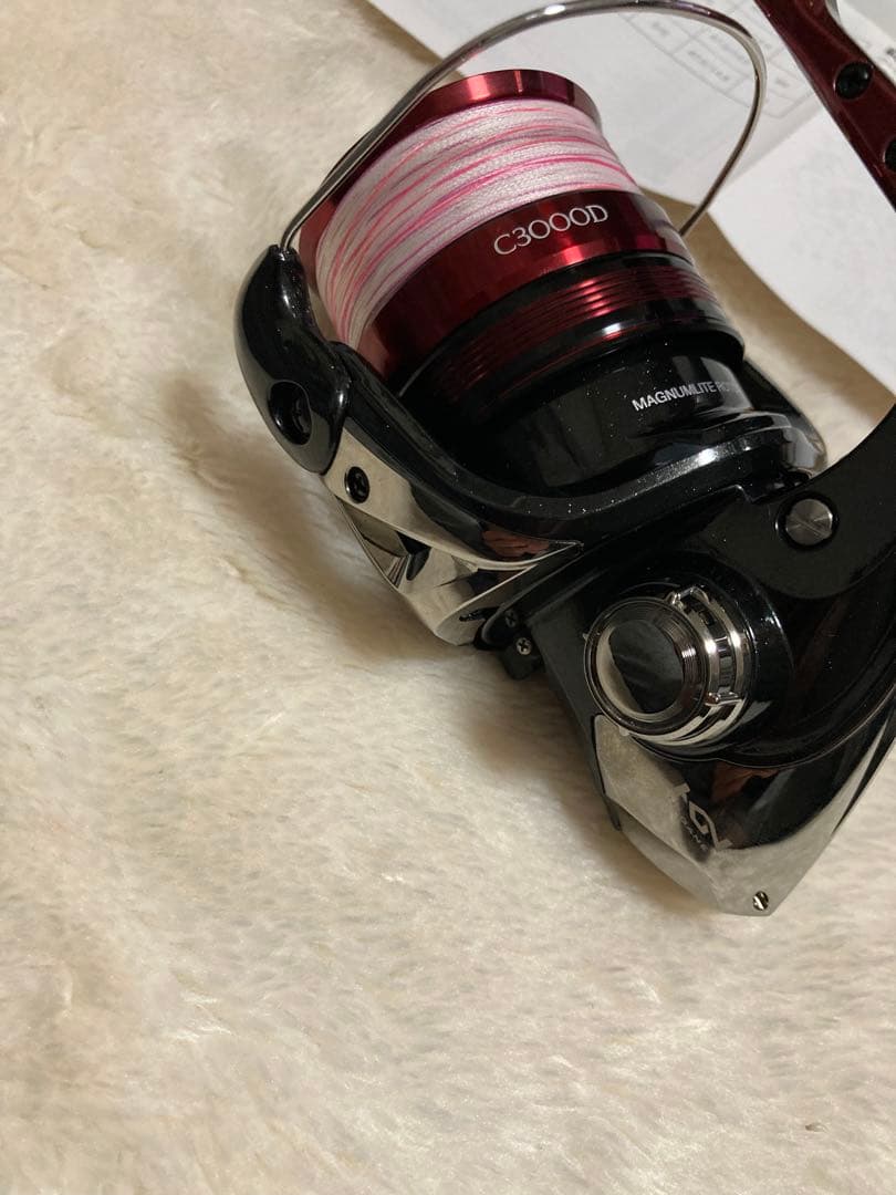 スピニングリール C3000 シマノ　ラリッサ　レバーブレーキ付き