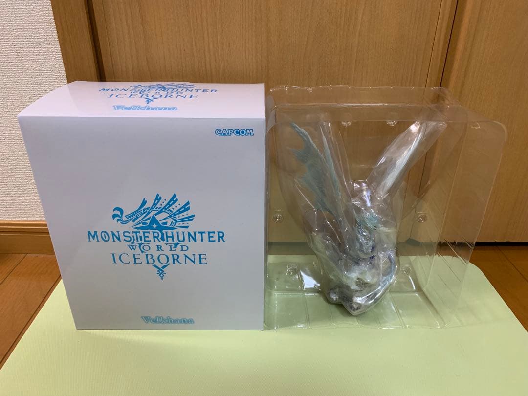 【新品未開封】モンスターハンター アイスボーン イヴェルカーナ フィギュア
