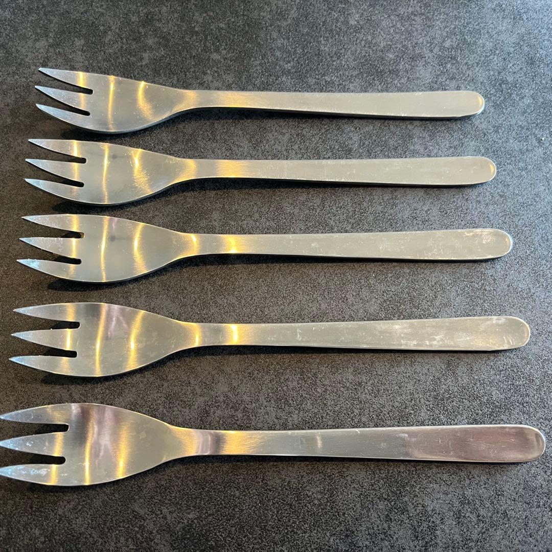 最終値下げ　柳宗理　カトラリーセット　14種類　総数64本