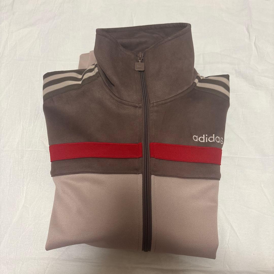 アディダストラックジャケット　ブラウン