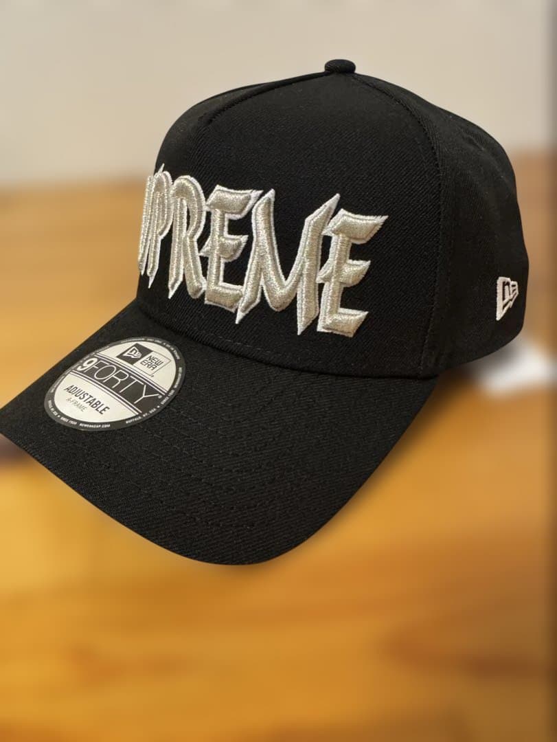 帽子 supreme NEWERA sharp spelloutAdjustable