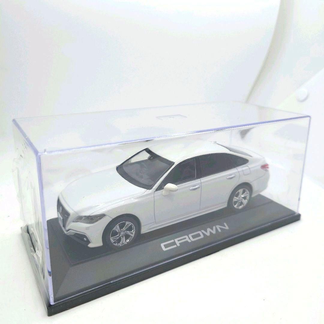 1/30 トヨタ　220クラウン　カラーサンプル　ホワイトパール