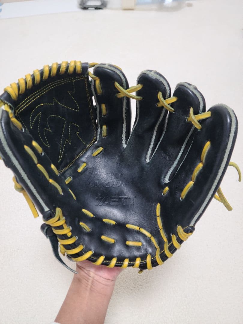 ZETT 硬式グローブ ブラック/イエロー