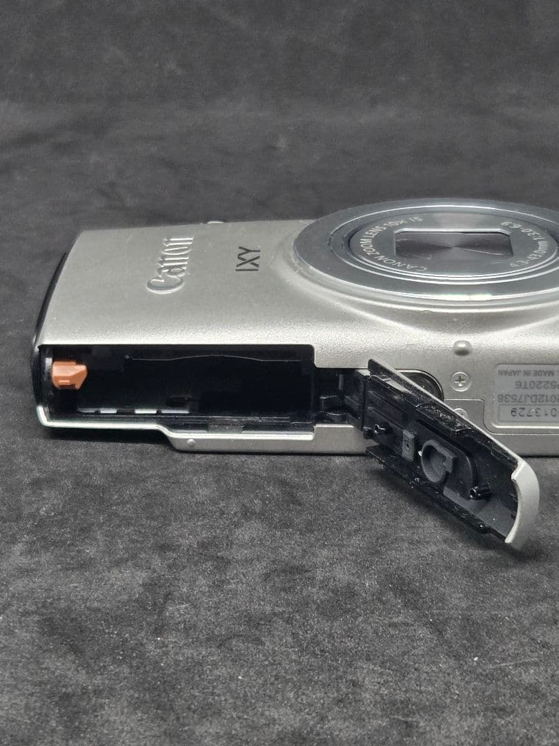 動作不確認 Canon IXY 610f シルバー コンパクトデジタルカメラ