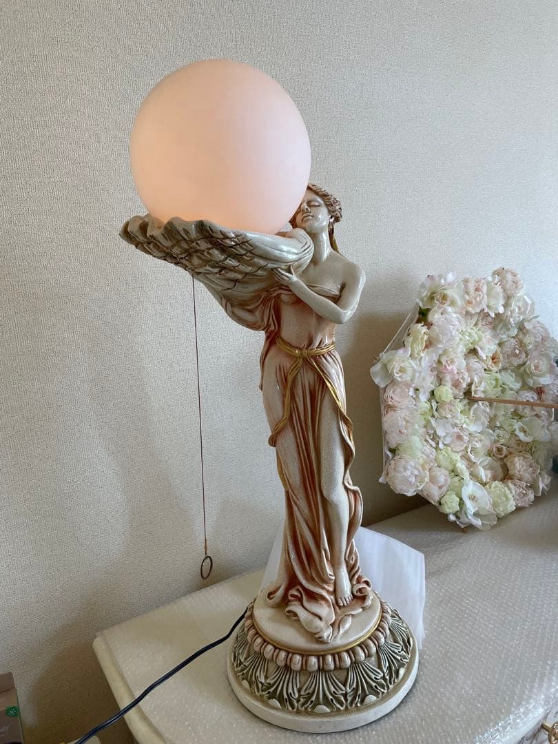 イタリア製　ヴィーナスランプフロアスタンドランプ