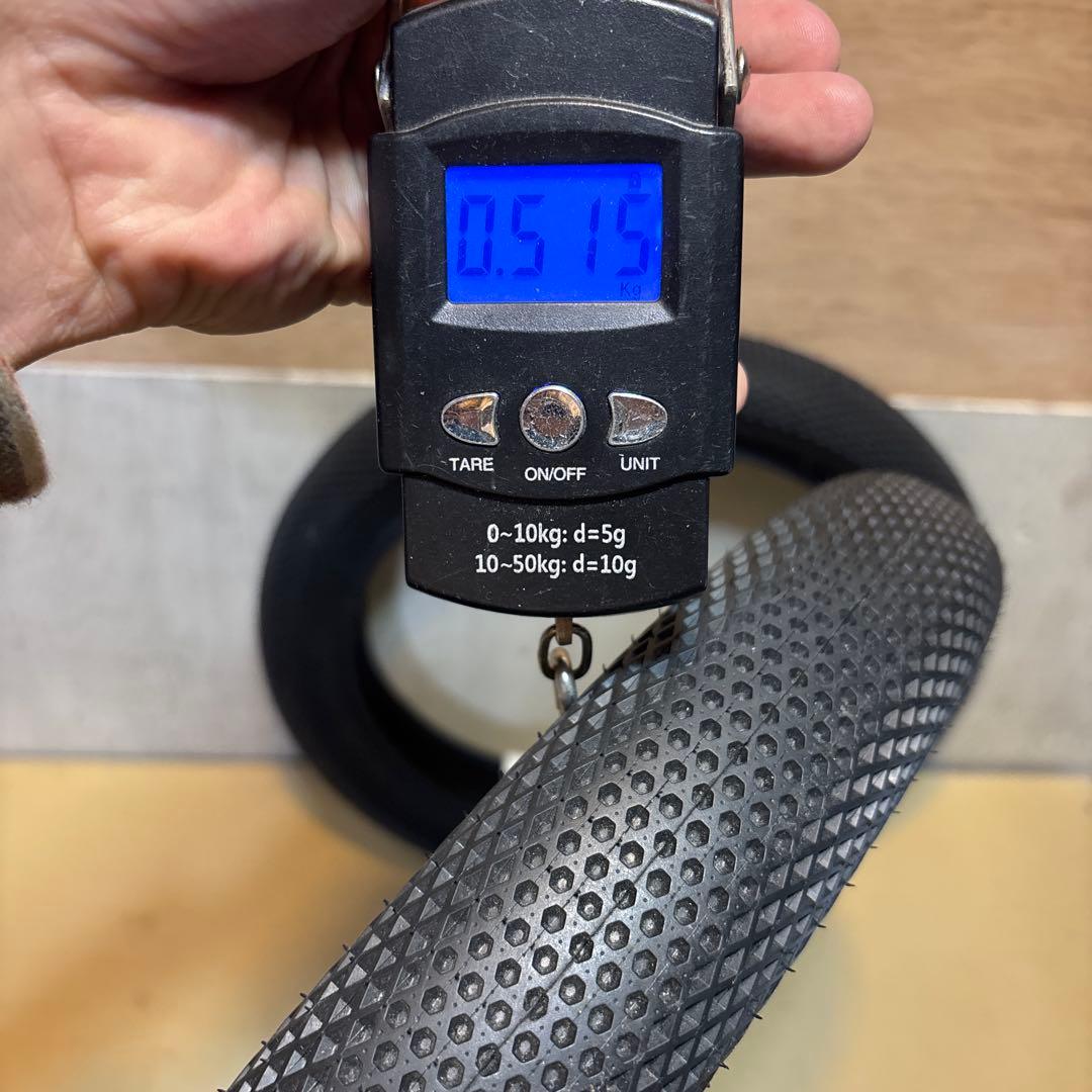 VANS x CULT TIRE BMX タイヤ 16” x 2.3” ブラック