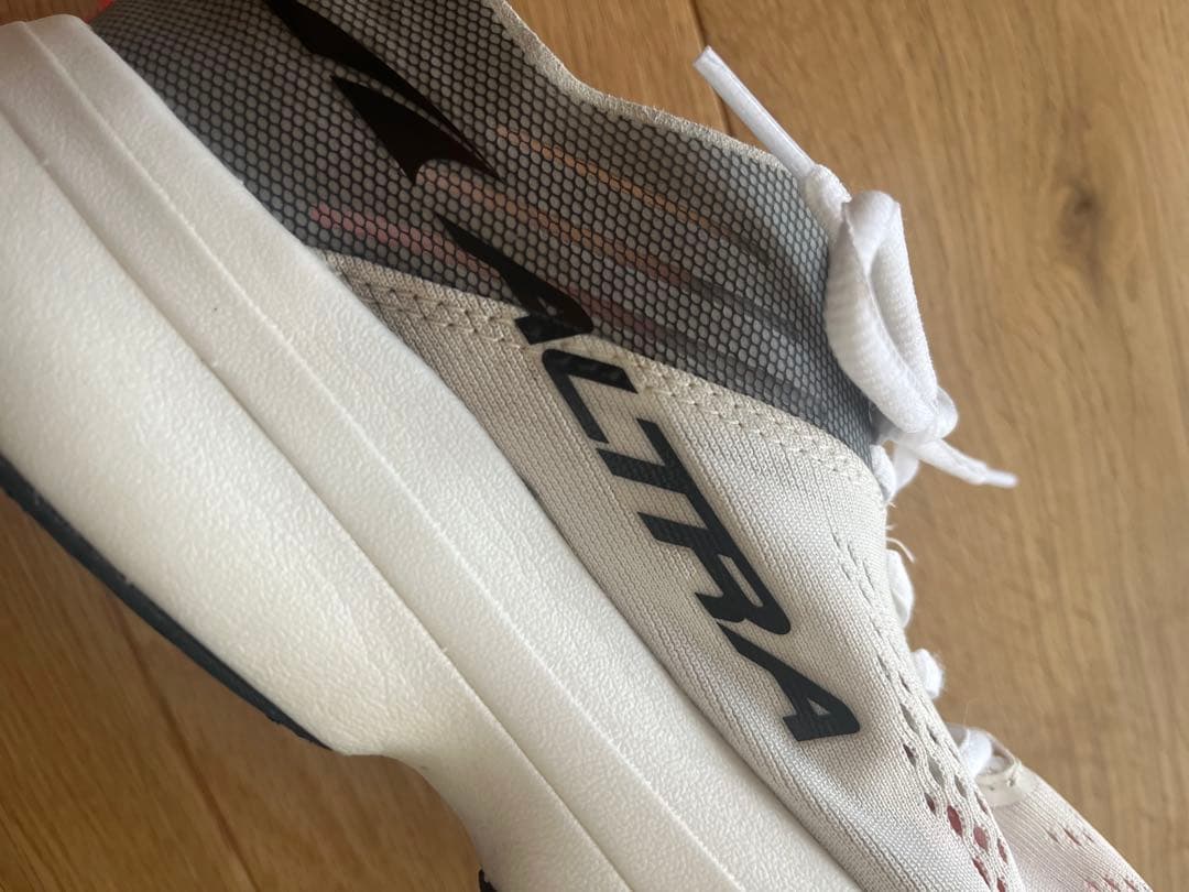 アルトラ　バニッシュカーボン　メンズ　8