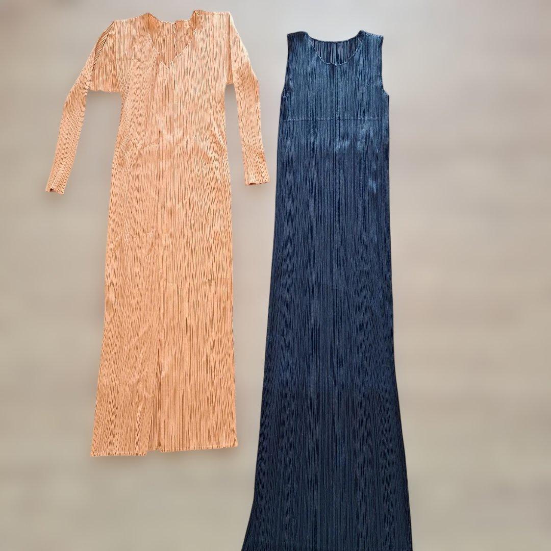 PLEATS PLEASE オレンジロングカーディガンと黒ワンピース