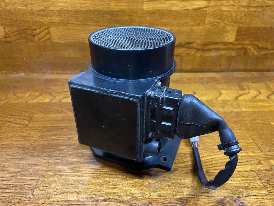 送料無料　日産　純正　Z32 エアフロ