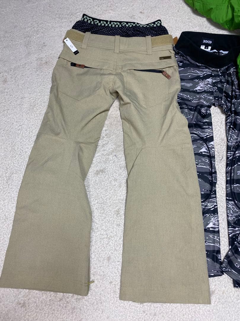 レディース　スノーボード　スキーウェア上下　おまけ付　ROXY パンツは未使用