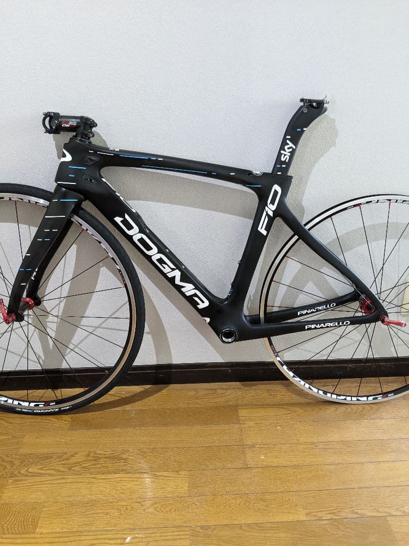 中華カーボーPINARELLO F10 風ロードバイクフレーム、サイズ46