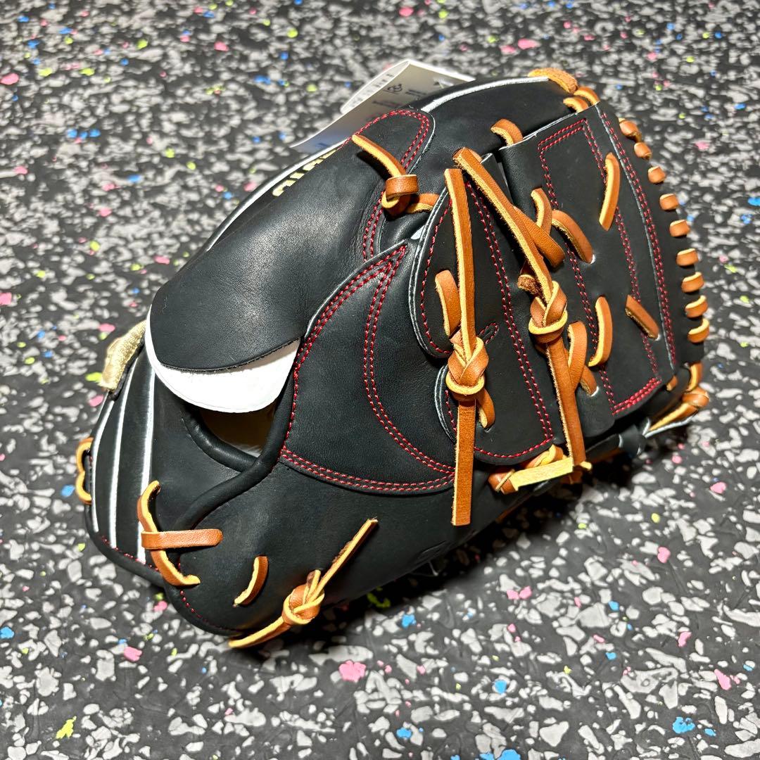 新品タグ付き ミズノ グローバルエリート スピードレボ 軟式用 投手用 グローブ