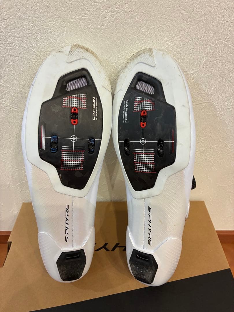 S-PHYRE ホワイト シューズ 「nisemonogatari」