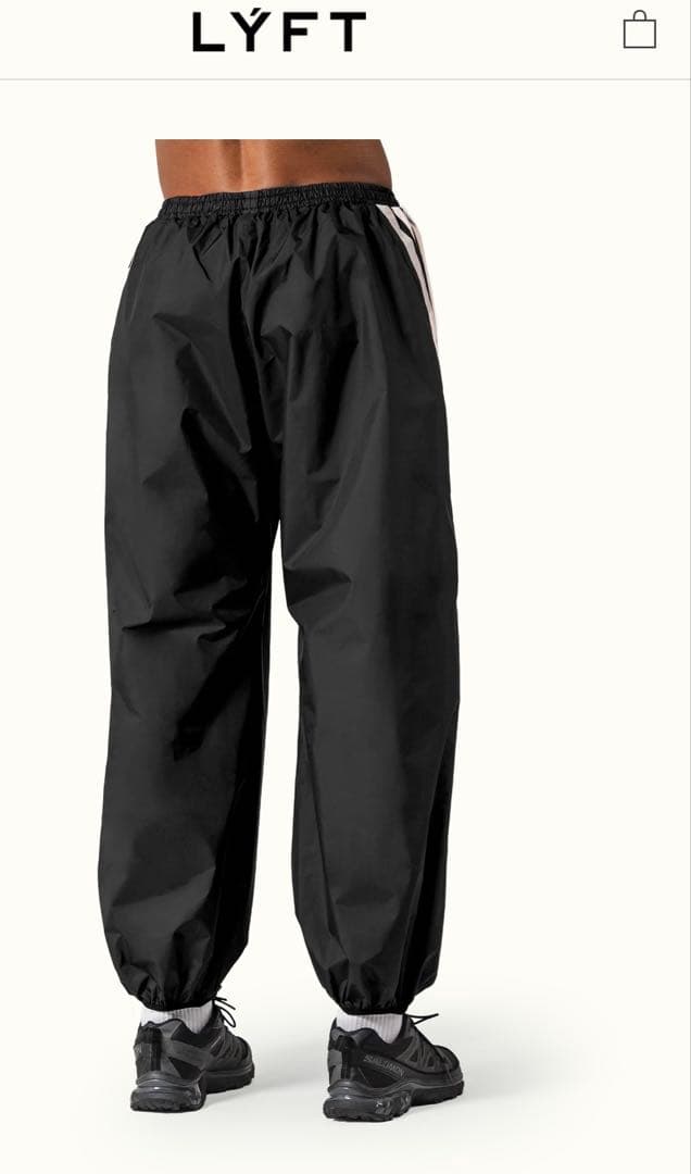 LYFT BORN TO LYFT ブラックパンツ値下げ交渉有　です！