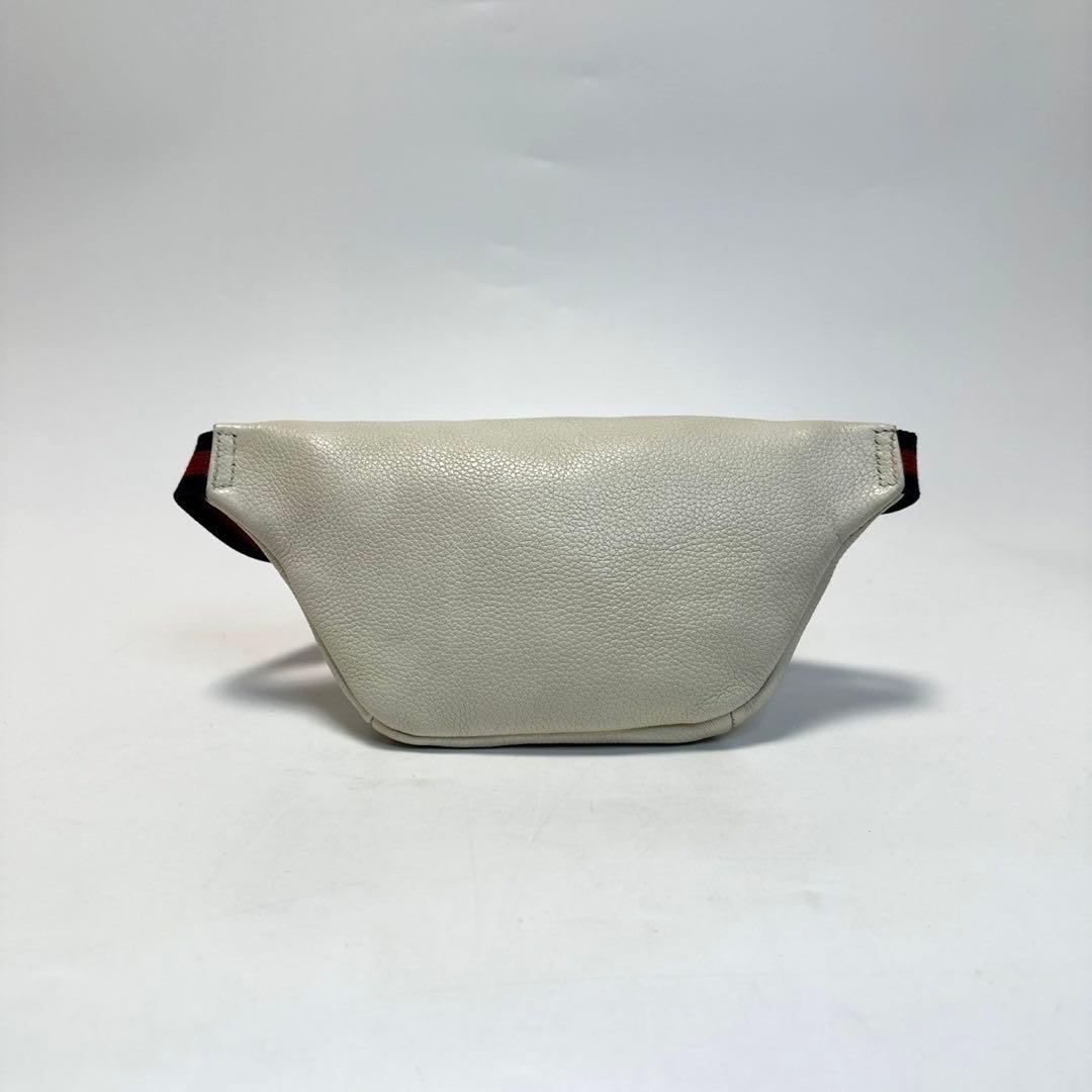 o22【美品】グッチ　ロゴプリント　レザー　シェリーライン　ボディバッグ