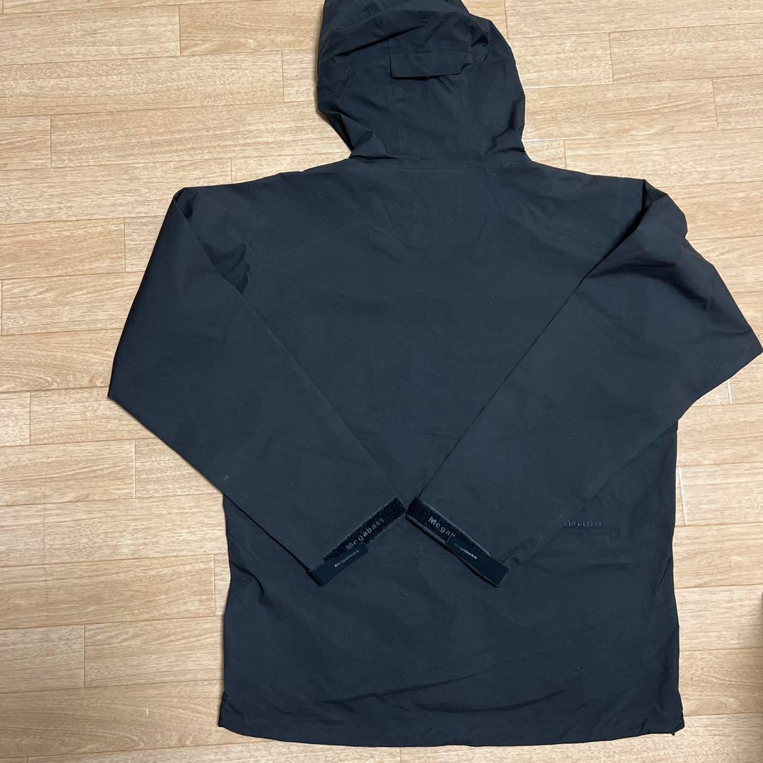 メガバス　ウィルダネスジャケット　ブラック　Ｌサイズ