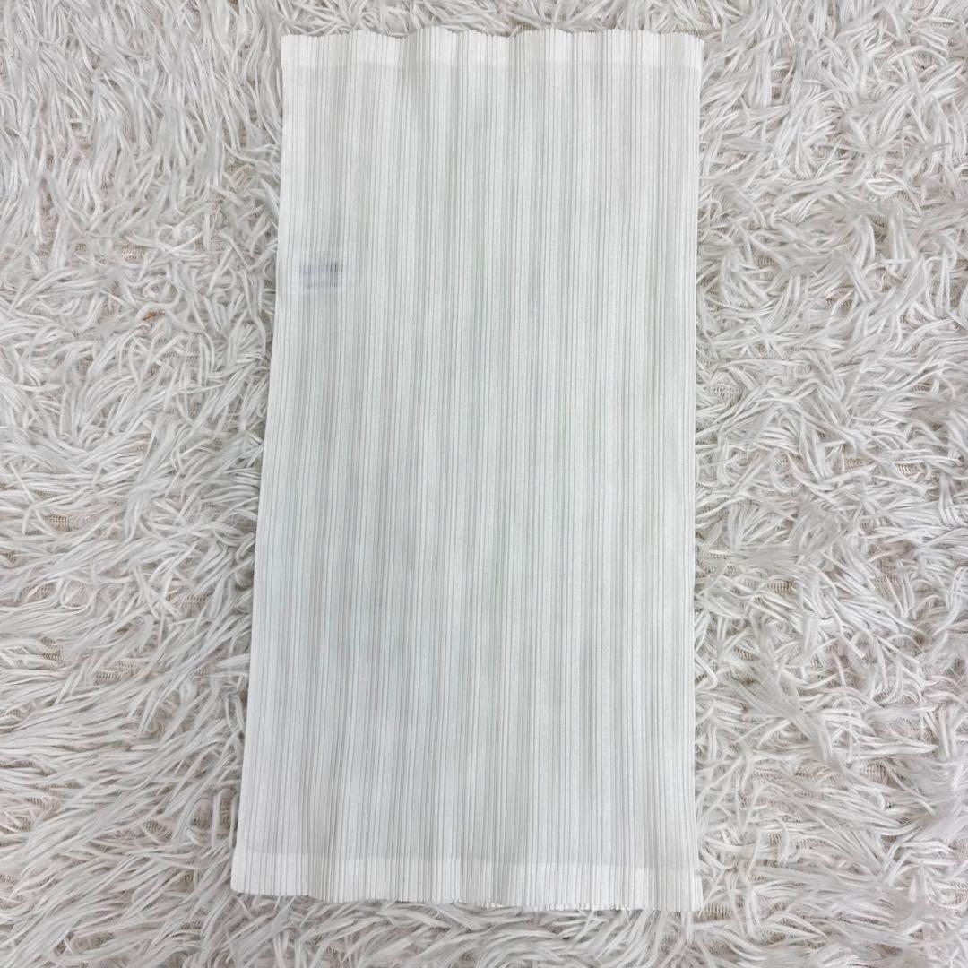 【美品】pleats please ネックウォーマー　スヌード　ホワイト