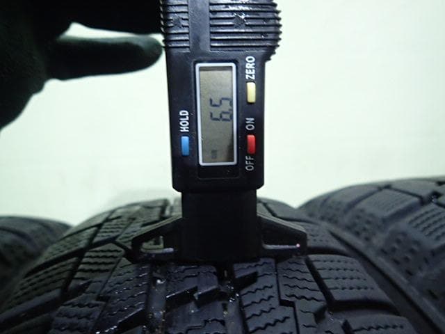 B1049【送料無料】スタッドレスタイヤ 155/65R14 4本セット