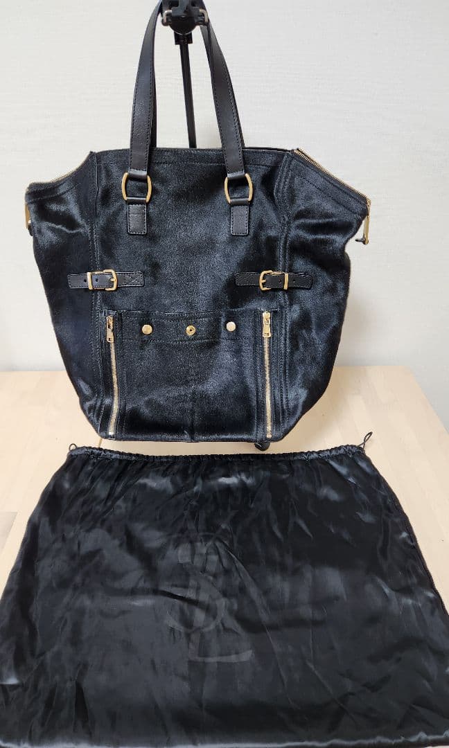 イヴサンローラン　ダウタウン　ラージサイズ　黒 ハラコ トートバッグ