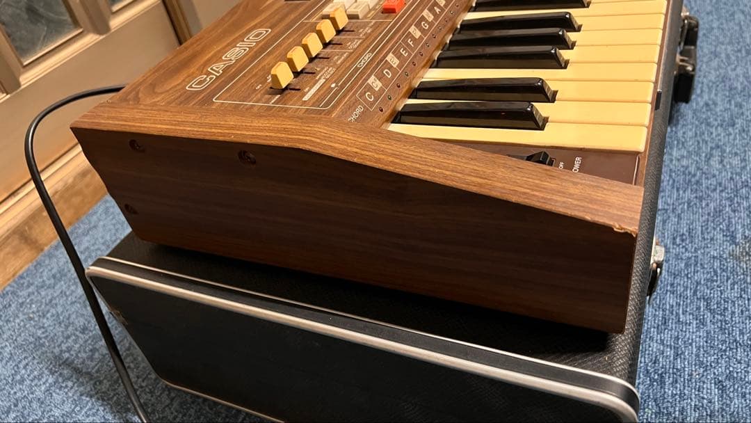 送料込! CASIO カシオトーン CT-701 キーボード　電子ピアノ 701