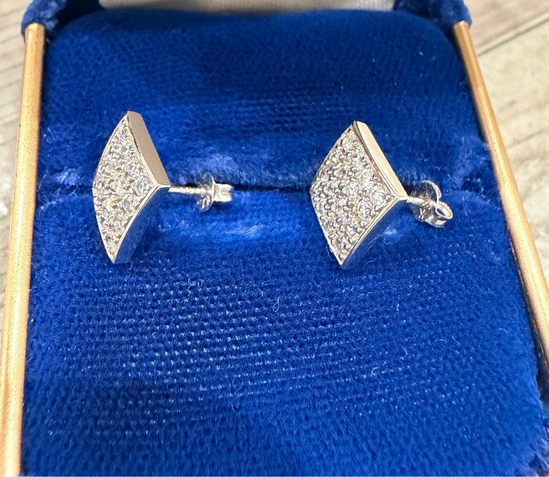 k14 ホワイトゴールド　ピアス　アヴァランチ系