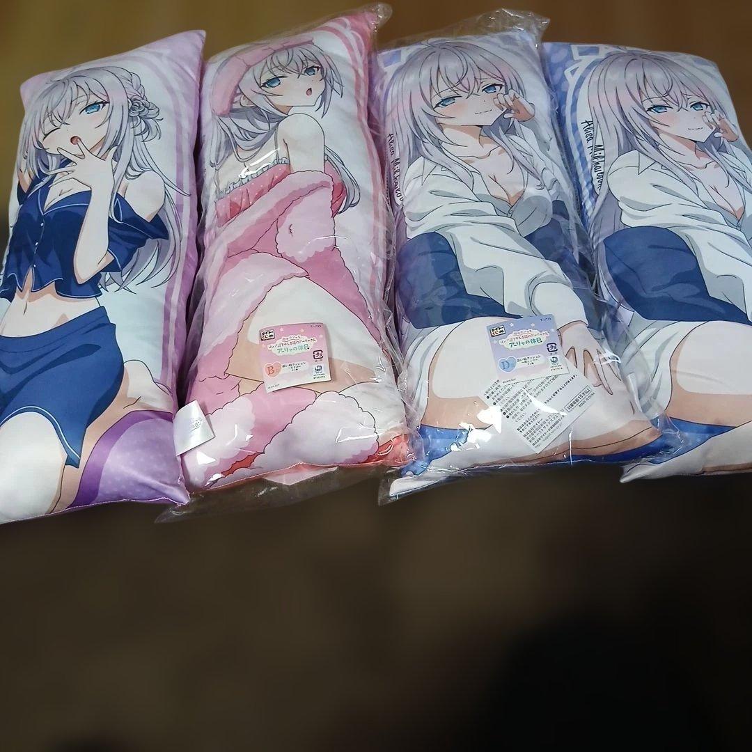 ロシデレ 抱き枕 、フィギア、おまけ付き　まとめ売り