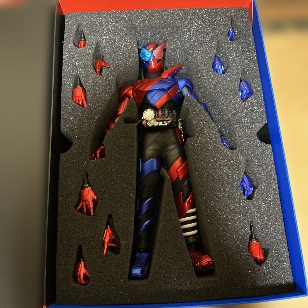 RAH GENESIS 仮面ライダービルド フィギュア