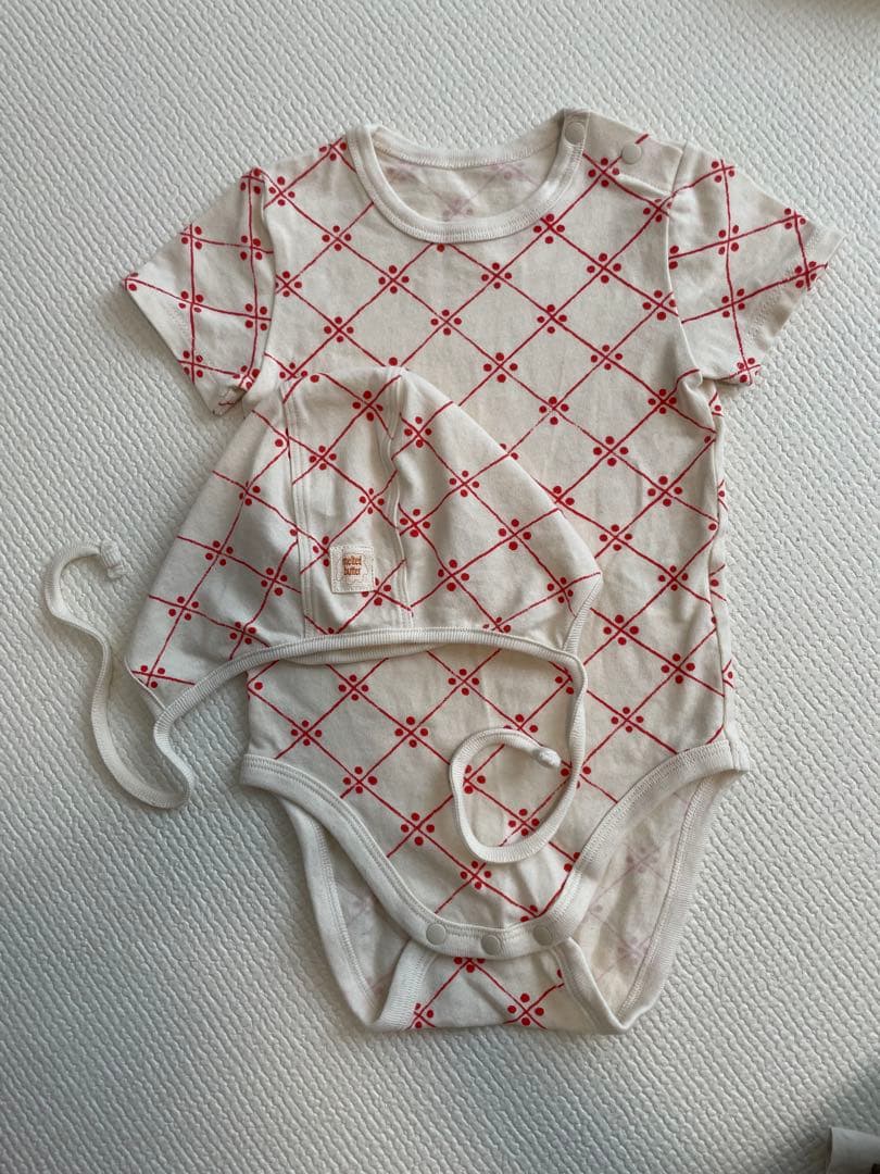 mitsuuu様melted butterロンパース・帽子セット 06-09ヶ月