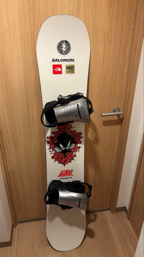 スノーボード3点セット（板+ビンディング+ブーツ）+おまけケース付き