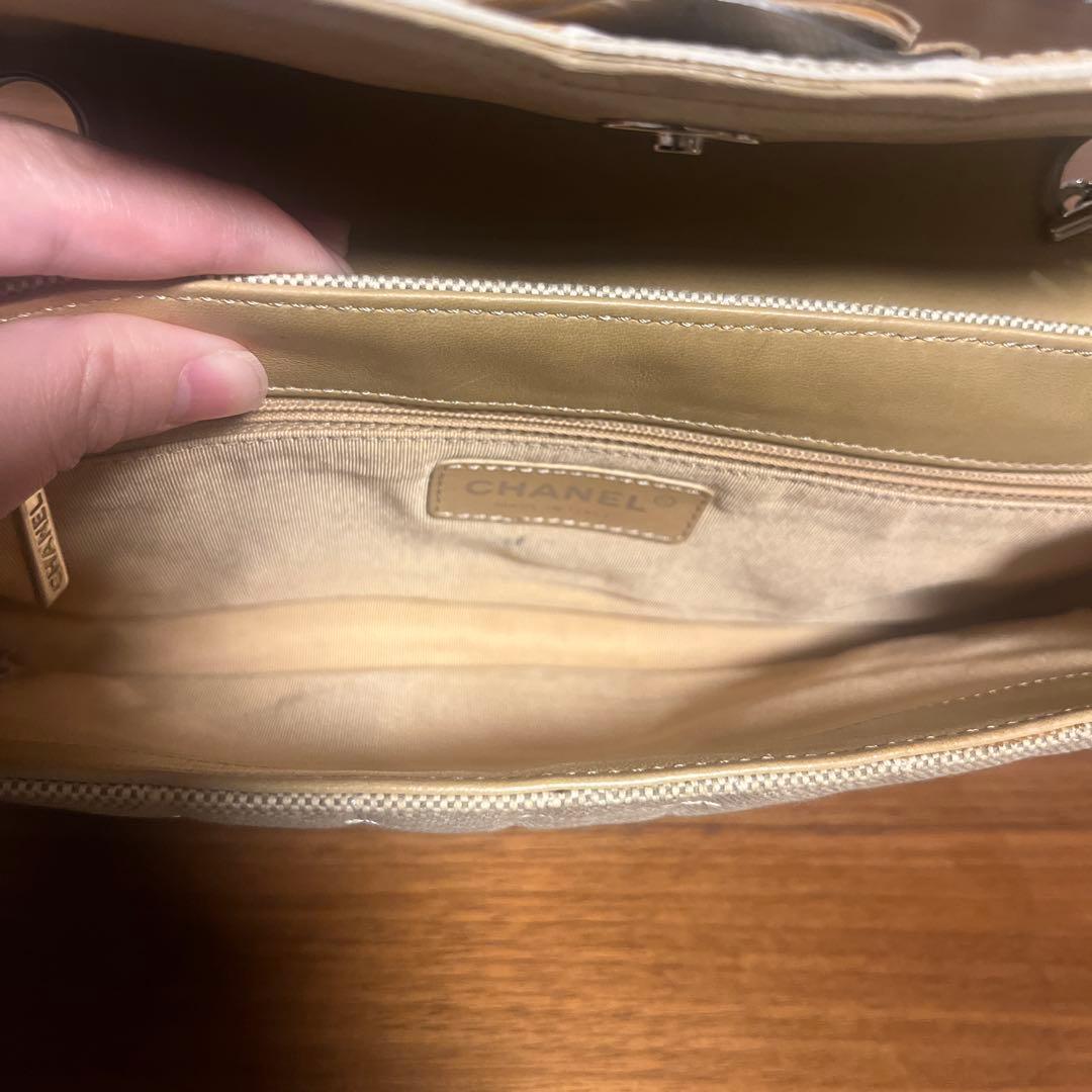 CHANELカメリアショルダーバッグ キャンバス×パテントレザー ベージュ