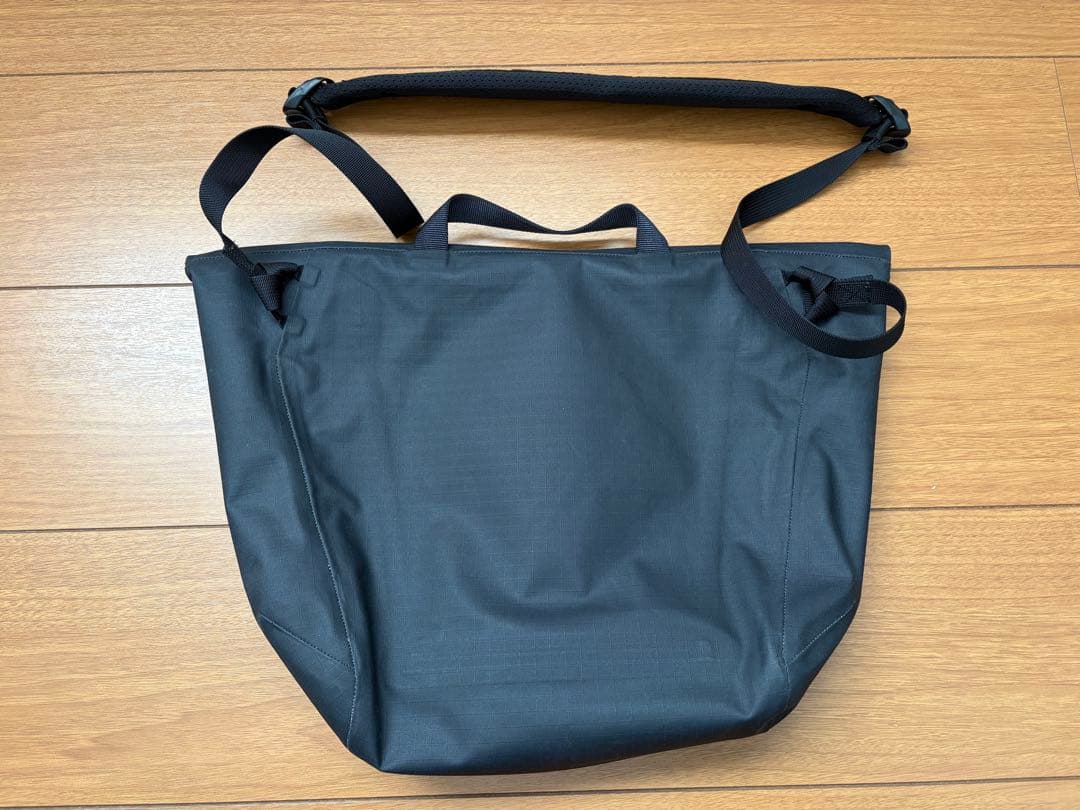 ARC’TERYX グランヴィル ショルダーバッグ