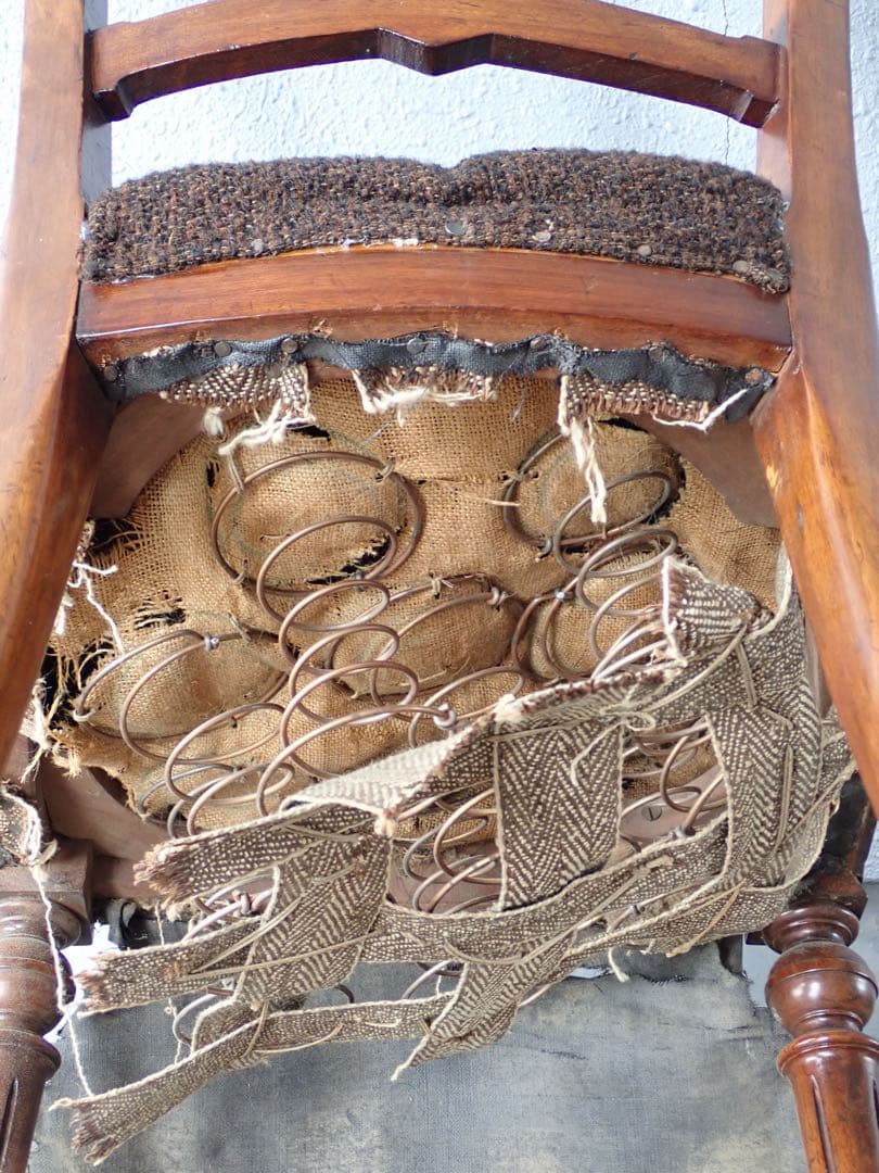 イギリス　英国　アンティーク　椅子　エドワーディアン　木製　彫刻　クラシック