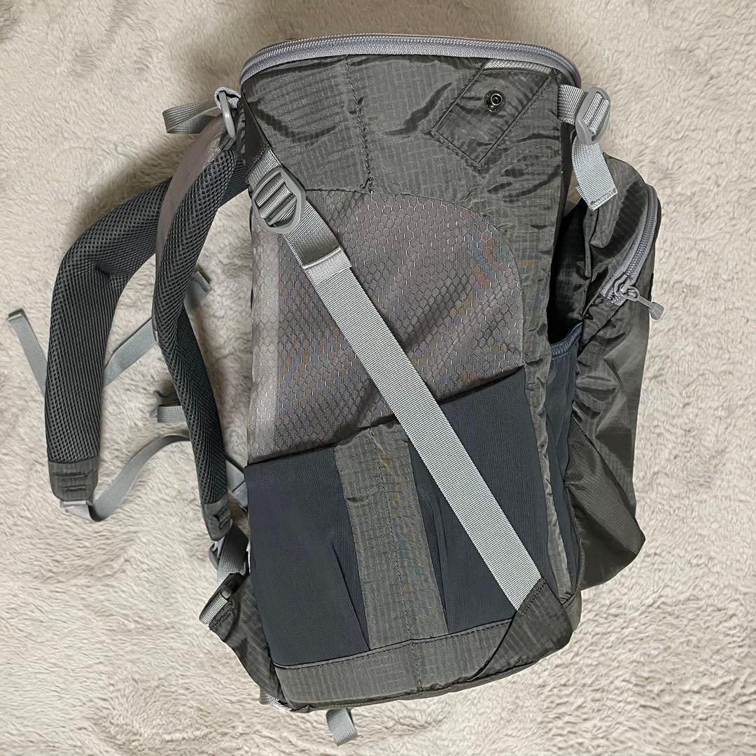 【美品】モンベル　ドッグキャリングパック L グレー