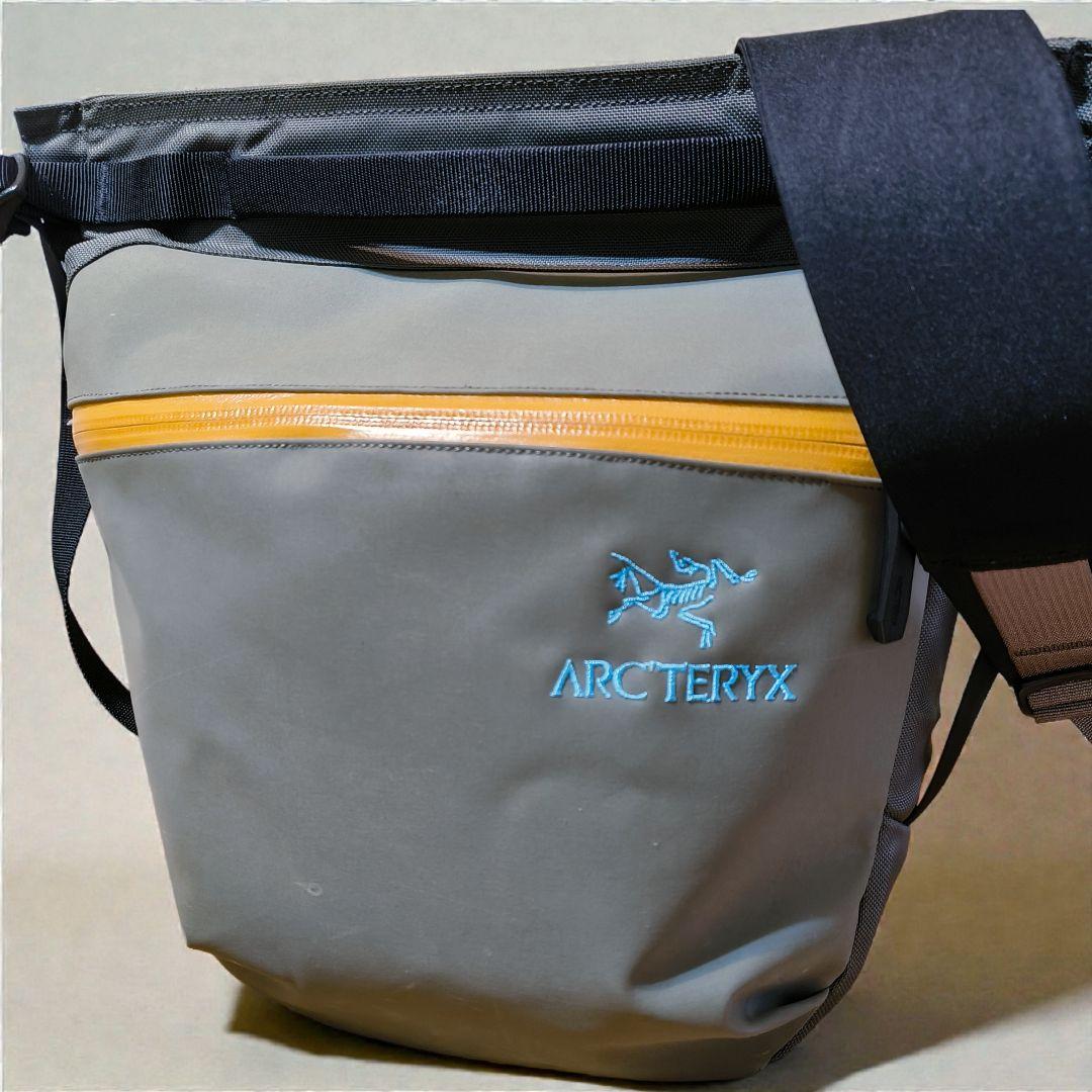 ARC'TERYX　アークテリクス　アロー8　ショルダーバック 　ビームスコラボ
