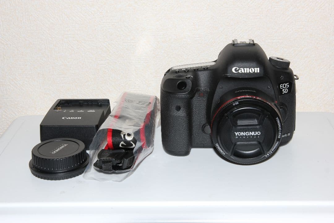 Canon　EOS5DMARKⅲ＋yongno YN50mmF1.8Ⅱ　セット