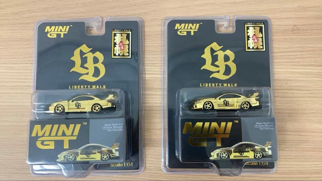 新品MINI GT LIBERTYWALK S15 GOLD SAPPORO2個