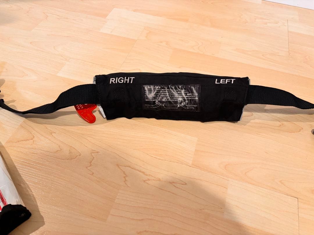 ダイワ自動膨張式ライフジャケット　DF-2220