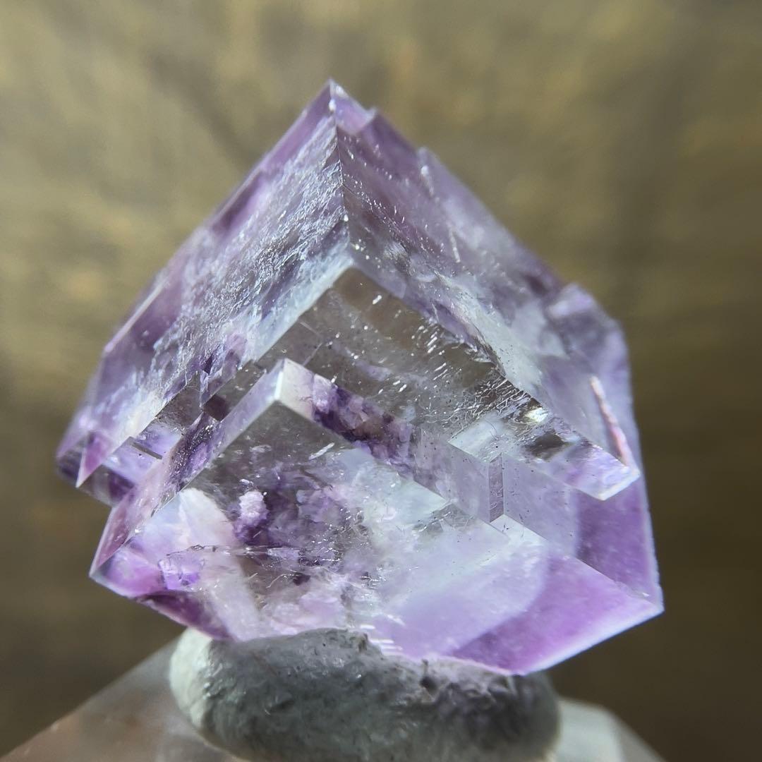 VIP-1003 中国　ヤオガンシャン産　フローライト原石＊ハイクリアパープル