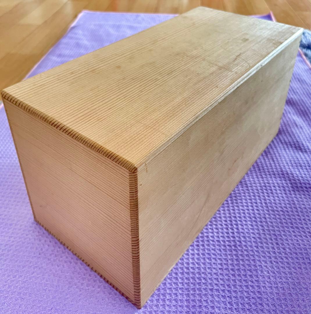 耳付き花瓶　万葉型　青銅釉　　菊花唐草地紋