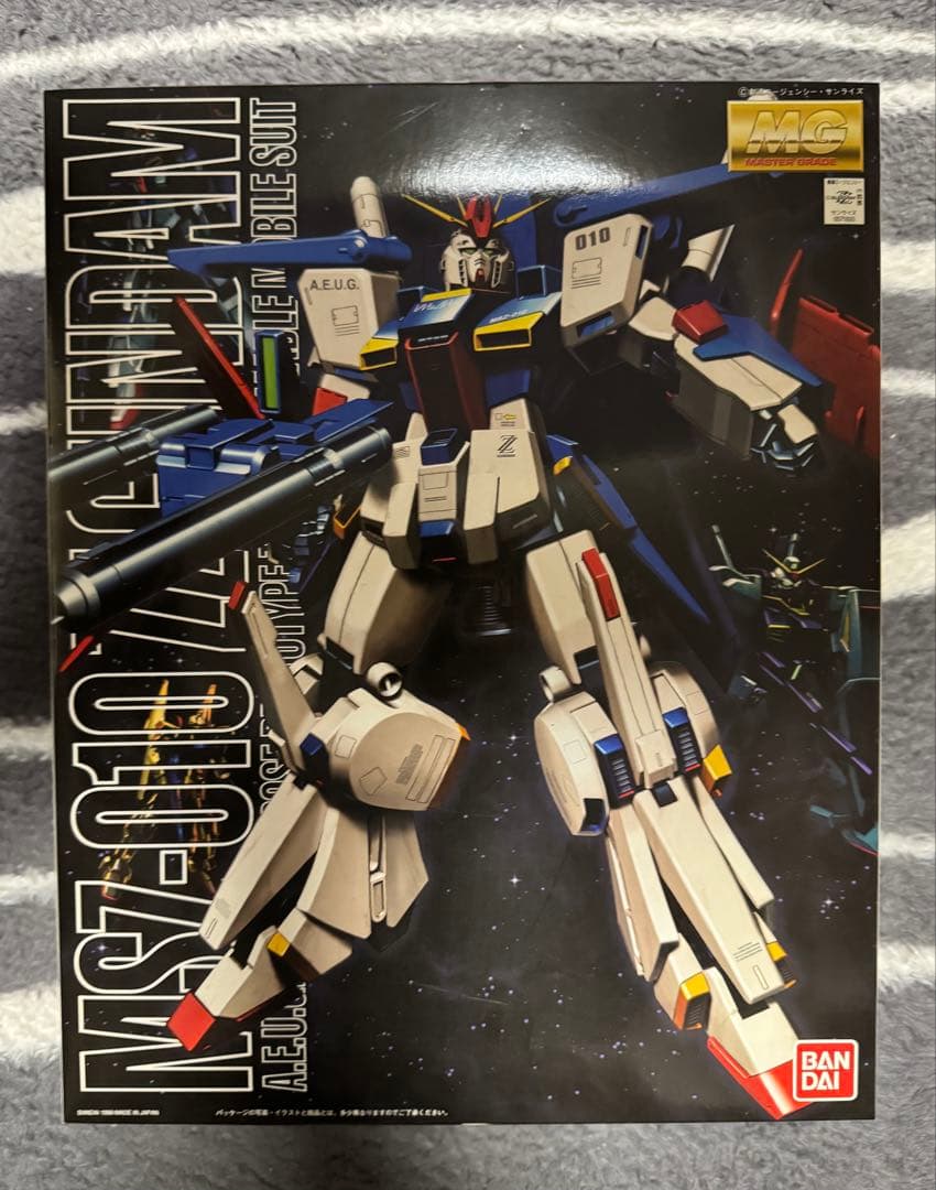 MG(マスターグレード)のMSZ-010 ZZ GUNDAM、新品