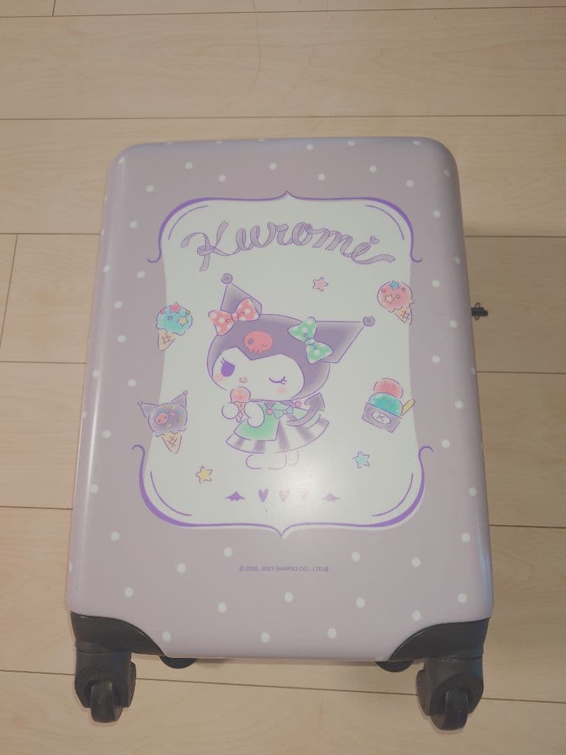 ☆　サンリオ　スーツ　ケース　☆