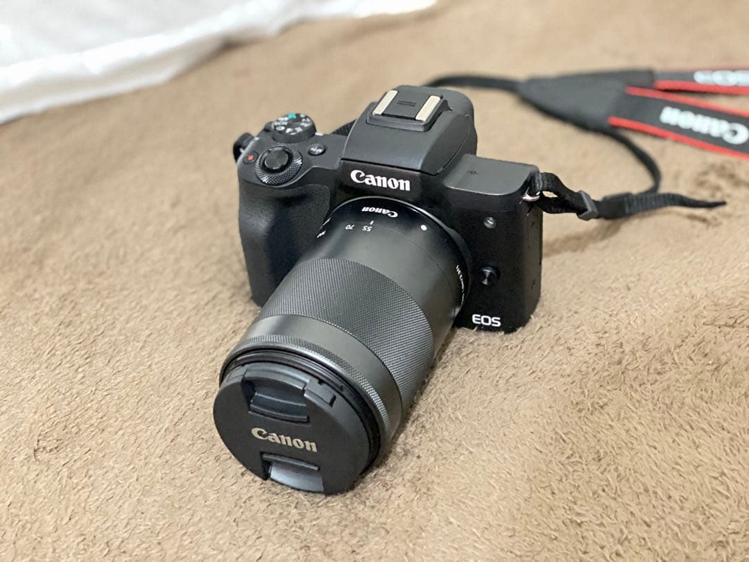 Canon EOS Kiss M ダブルズームキット