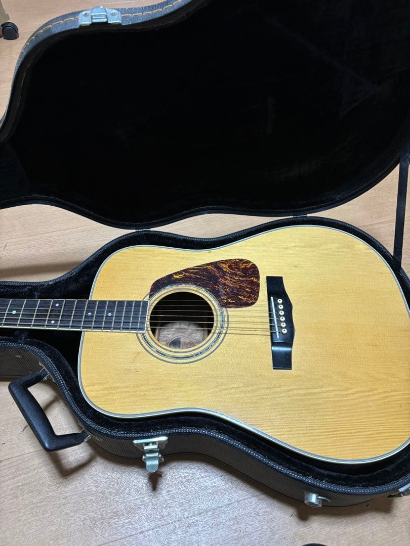 Morris アコースティックギター ケース付